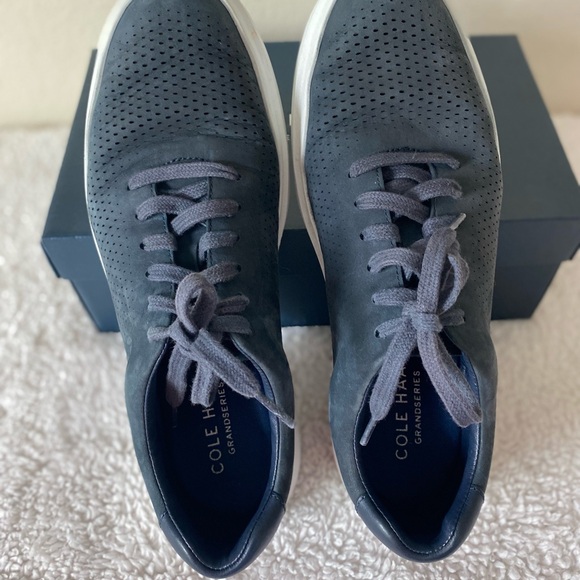 Cole Haan Men’s GrandPrø Rally Nubuck Laser Cut Sneakers in Navy Size 9.5M - Picture 6 of 15